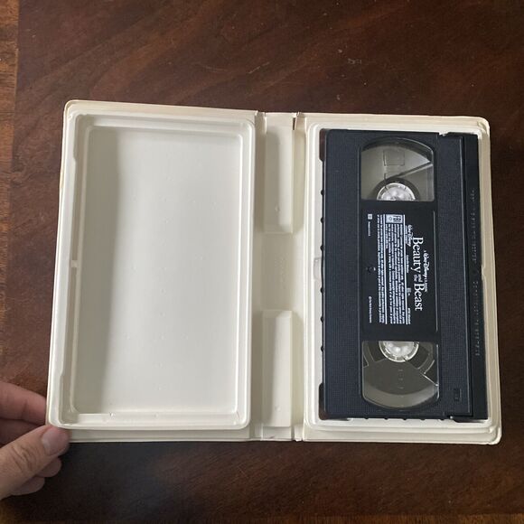 Beauty And The Beast (VHS Tape,1992) Black Diamond Collectible RARE - Picture 7 of 7
